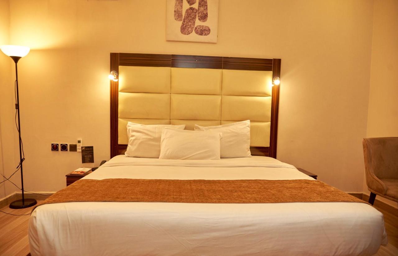 Mayfair Hotel Maitama אבוג'ה מראה חיצוני תמונה