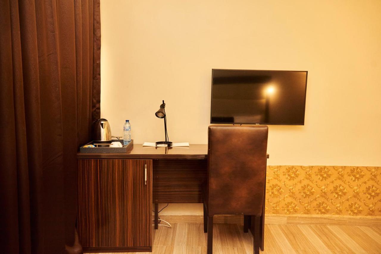 Mayfair Hotel Maitama אבוג'ה מראה חיצוני תמונה